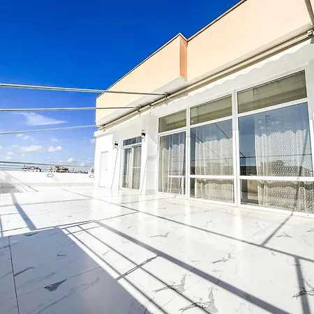 Penthouse 696 Durres