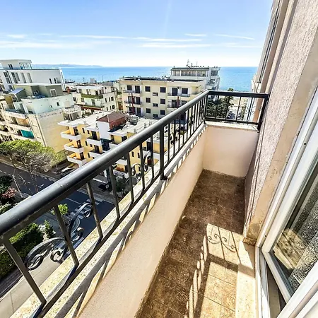 Apartment Penthouse 696