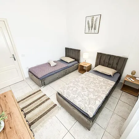 Apartment Penthouse 696 Durres